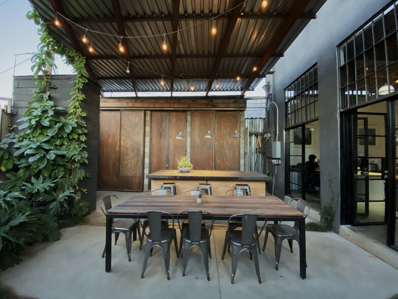 More Photos Of 5747-5749 Venice Blvd, Los Angeles Loft Creative Space For Lease