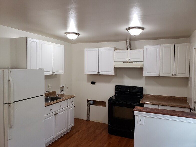 More Photos Of 8414 W Main St, Marshall Storefront Retail Residential For Lease