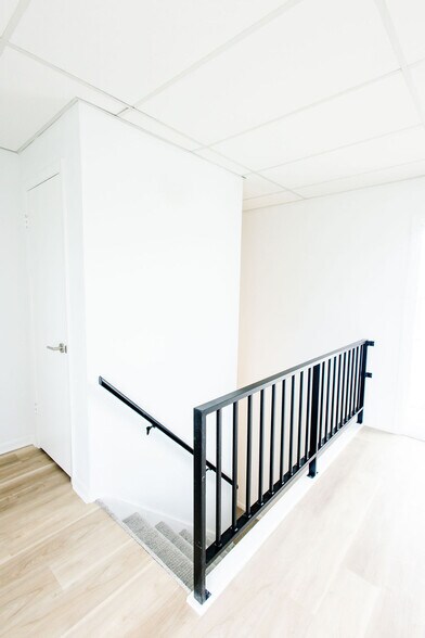 More Photos Of 8225 Westglen Dr, Houston Office For Sale