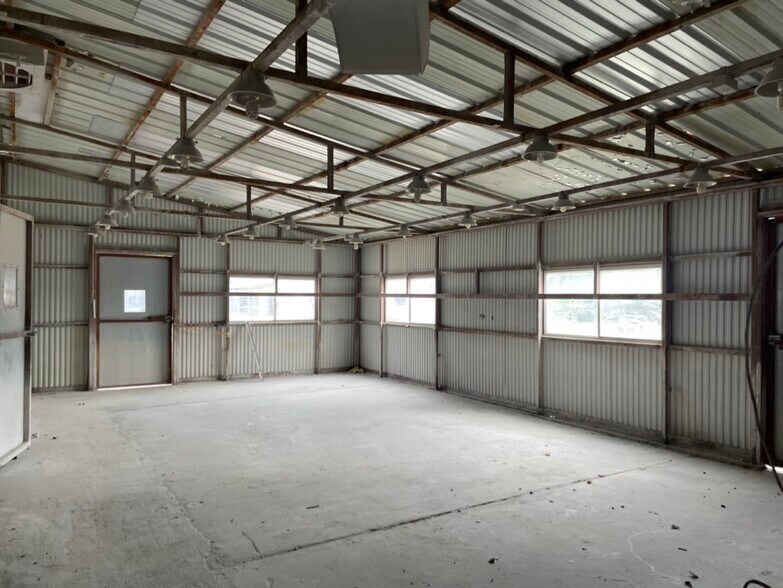 More Photos Of 11904 Old San Antonio Rd, Manchaca Light Manufacturing For Lease