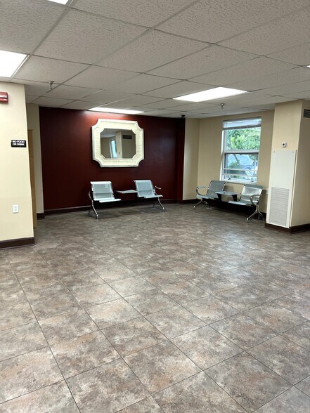 More Photos Of 6311 Woodland Ave, Kansas City Apartments For Sale