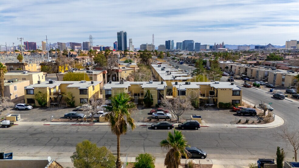 More Photos Of 4256 Zavala St, Las Vegas Apartments For Sale