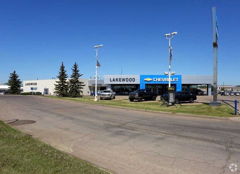 Primary Photo Of 9150 34th Ave NW, Edmonton Auto Dealership For Lease