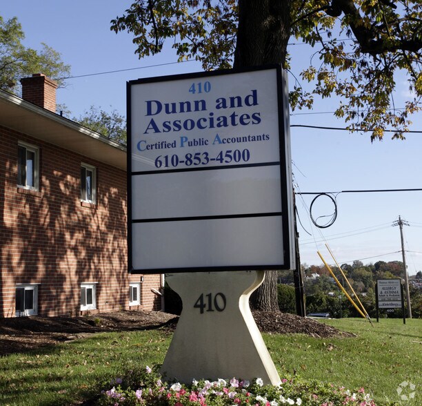 More Photos Of 410 E Township Line Rd, Havertown Office For Sale