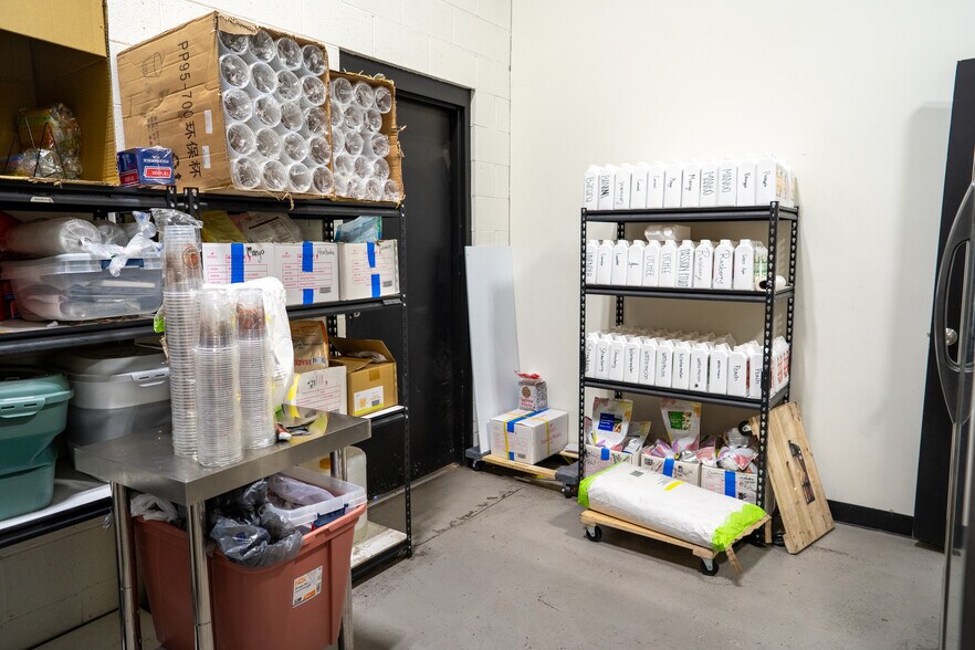 More Photos Of 2720 E Red Cliffs Dr, Saint George Unknown For Lease