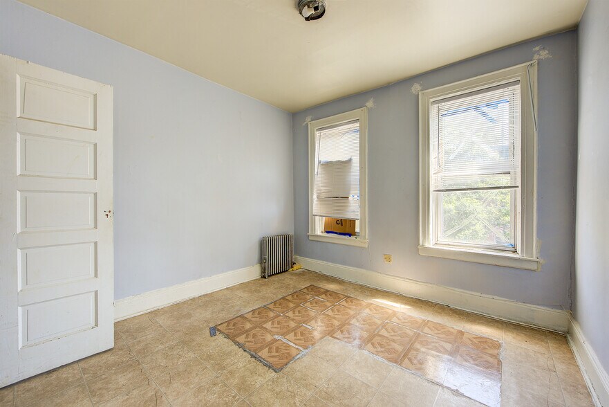 More Photos Of 1701 Gates Ave, Ridgewood Apartments For Sale