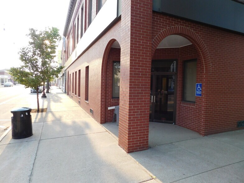 More Photos Of 1 N Main St, Rochester Office For Lease