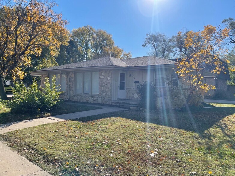 More Photos Of 534-544 N Richmond St, Wichita Apartments For Sale
