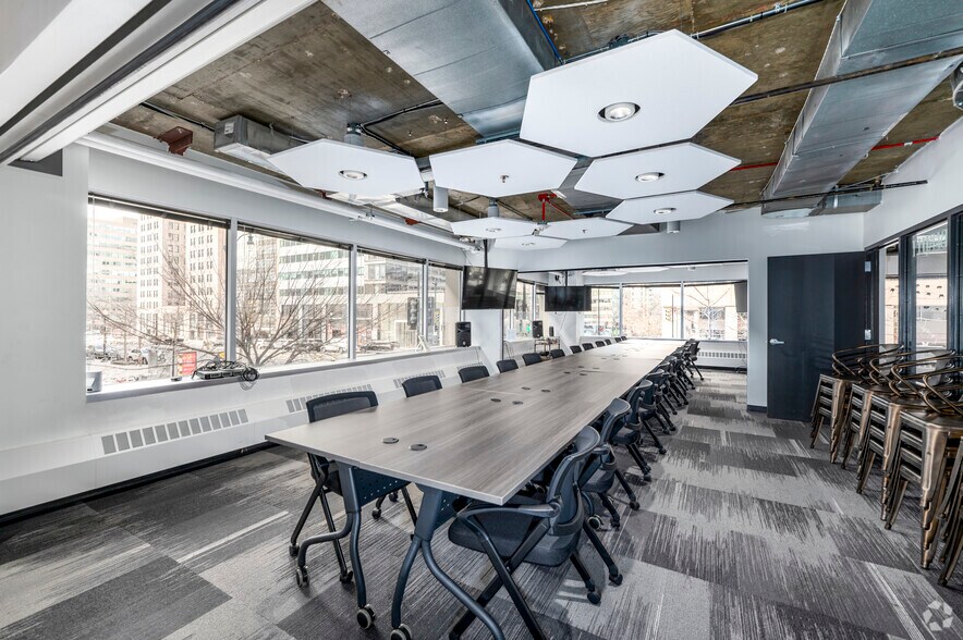 More Photos Of 1101 14th St NW, Washington Office For Lease