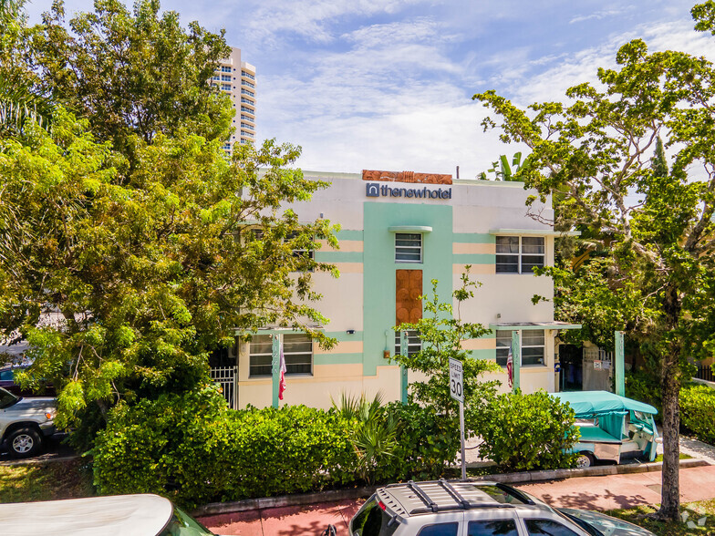 Primary Photo Of 7337 Harding Ave, Miami Hotel For Lease