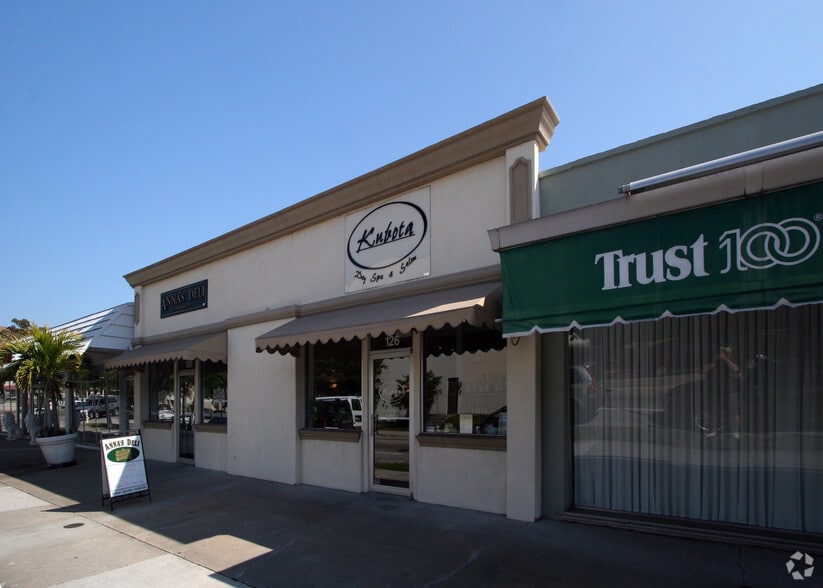 More Photos Of 126-128 N Orange Ave, Sarasota Storefront For Lease