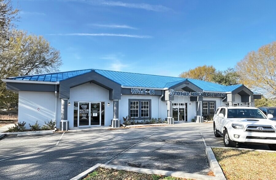 Primary Photo Of 4585-4589 H.C. Yates Ln, Saint Cloud Medical For Sale