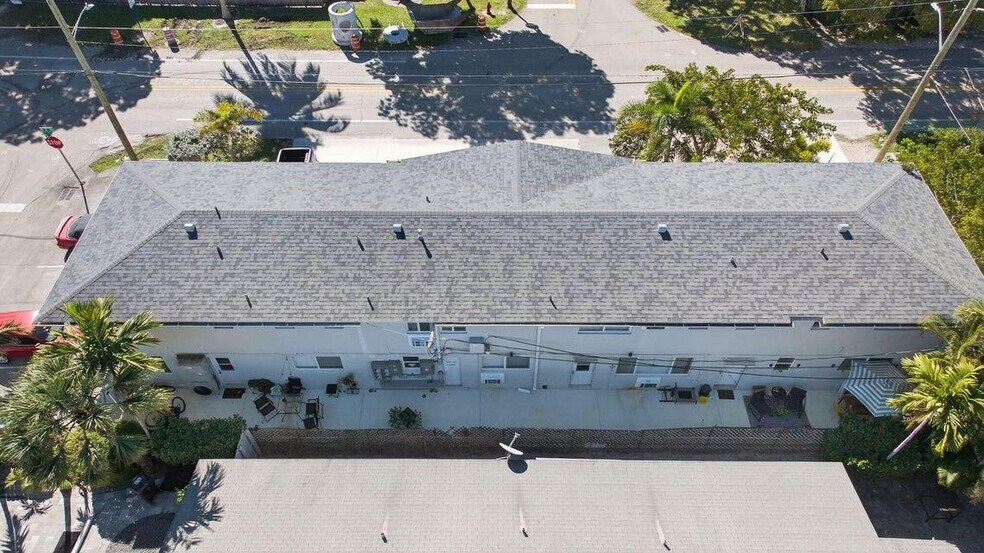 More Photos Of 825 NE 6th St, Fort Lauderdale Apartments For Sale