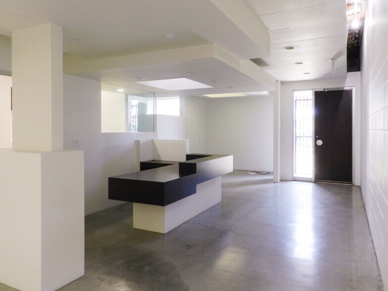 More Photos Of 1311 Broadway, Santa Monica Office For Lease
