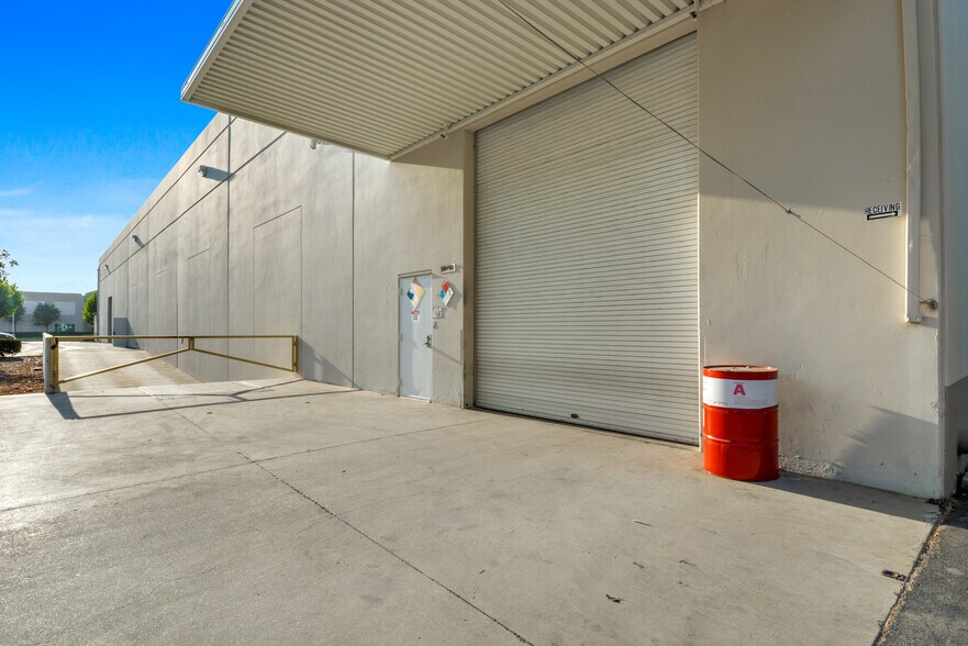 More Photos Of 550 Burning Tree Rd, Fullerton Manufacturing For Lease