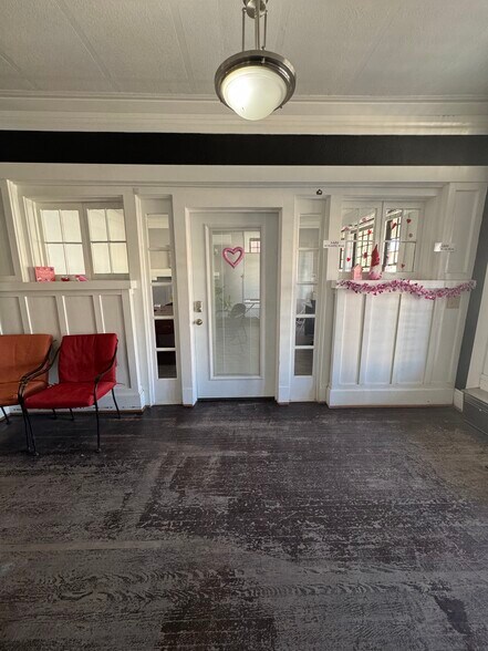 More Photos Of 1522 Montana Ave, El Paso Loft Creative Space For Sale