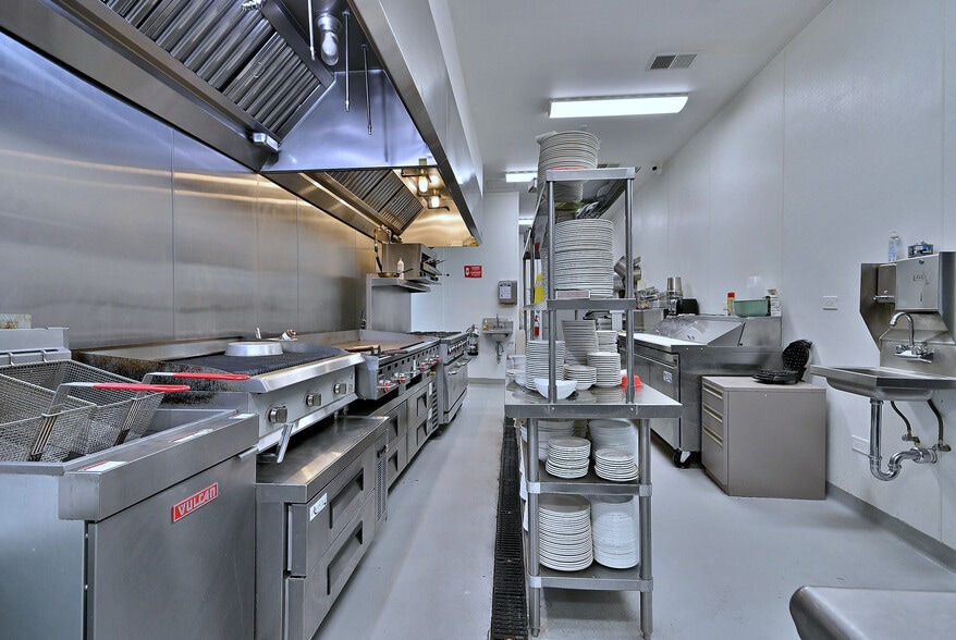 More Photos Of 5319 W Belmont Ave, Chicago General Retail For Sale