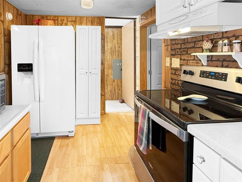 More Photos Of 5891 N US Highway 231, Jasper Industrial For Sale