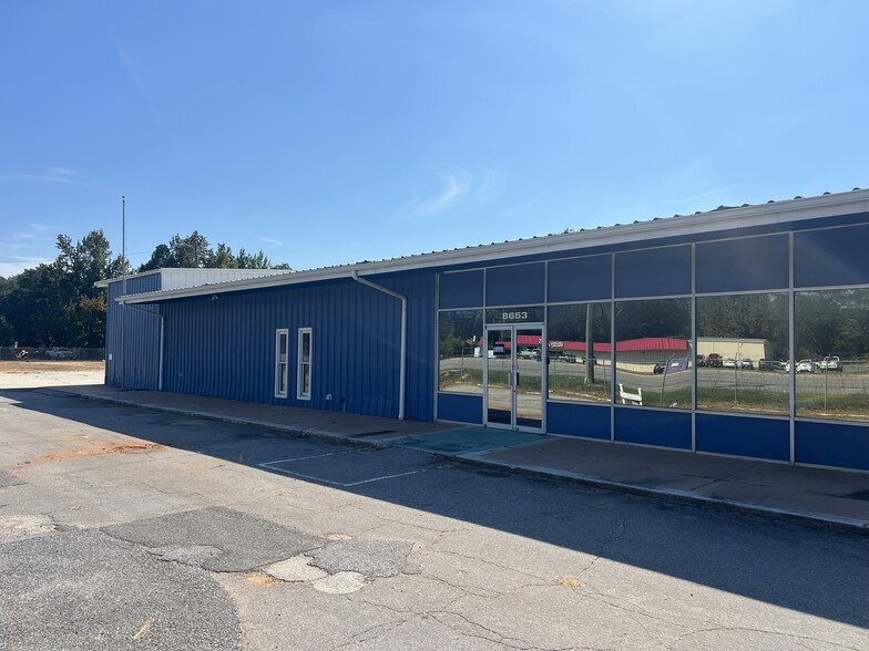 Primary Photo Of 8653 Pensacola Blvd, Pensacola Freestanding For Lease