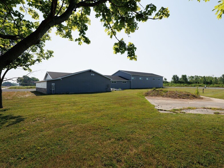 More Photos Of 17612 State Route 3, Watertown Showroom For Sale