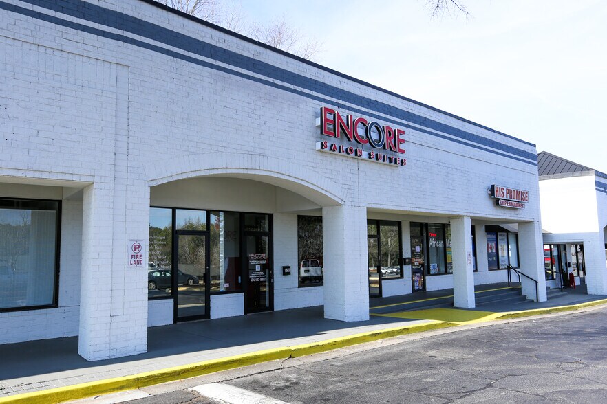 More Photos Of 8610 Roswell Rd, Atlanta Unknown For Lease