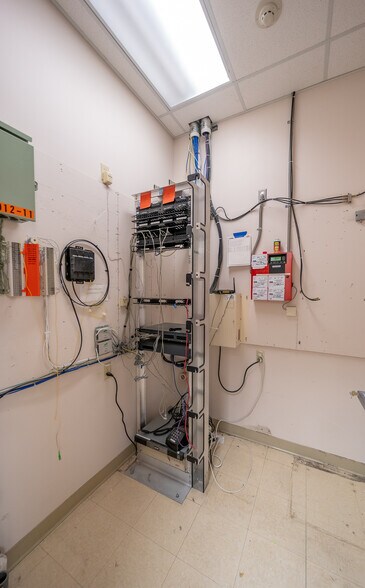 More Photos Of 2012 Industrial Pky, Aberdeen Medical For Sale