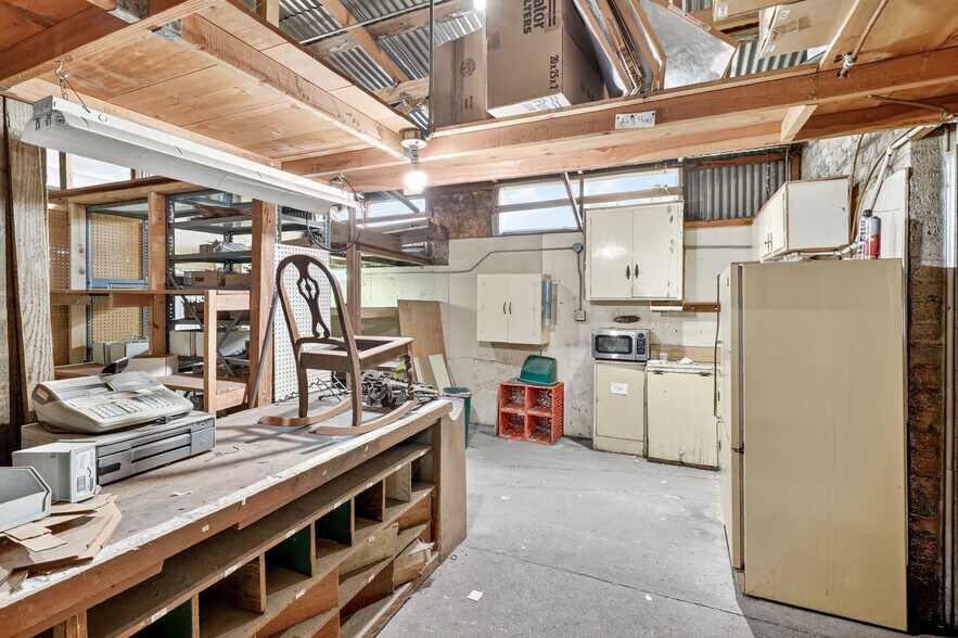 More Photos Of 360-362 Central Ave, Fillmore Storefront For Sale