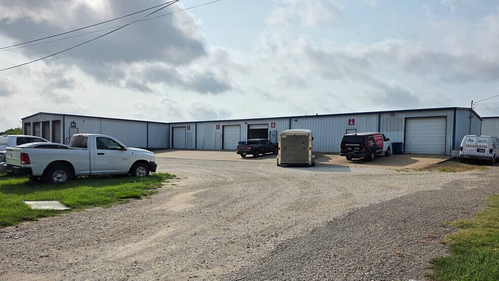 More Photos Of 808A-814 Panther Way, Hewitt Unknown For Lease