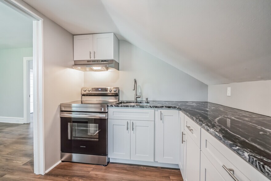 More Photos Of 2952-2954 Dekalb Pike, East Norriton Township Apartments For Sale