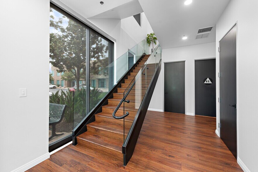 More Photos Of 9090 Irvine Center Dr, Irvine Office For Lease