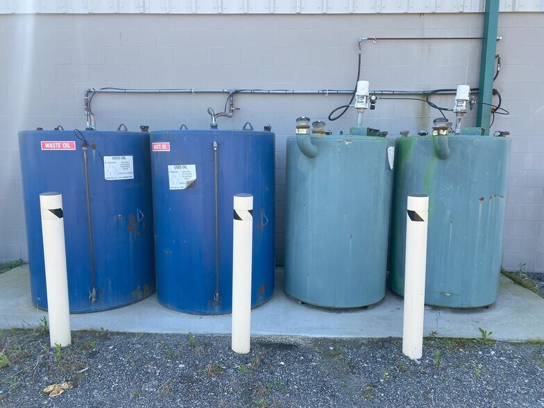 More Photos Of 961 Michael Dr, Chesapeake Warehouse For Sale