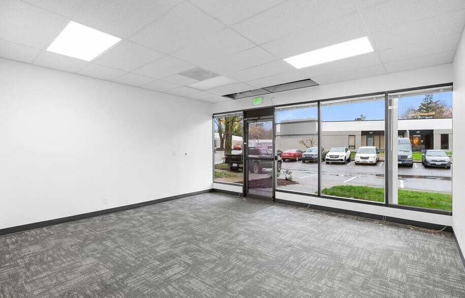 More Photos Of 7865-7885 SW Cirrus Dr, Beaverton Light Manufacturing For Lease