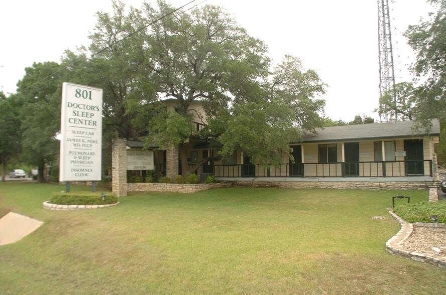 More Photos Of 801 RR 620 S, Lakeway Medical For Lease