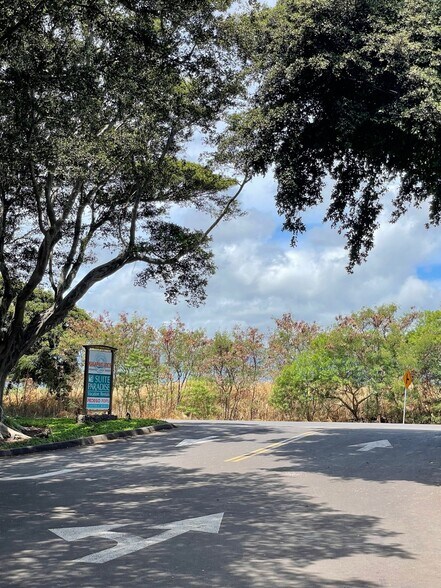 More Photos Of 1941 Poipu Rd, Koloa General Retail For Sale