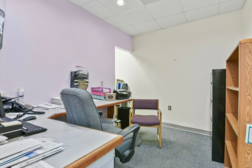 More Photos Of 845 N Main St, Providence Medical For Sale