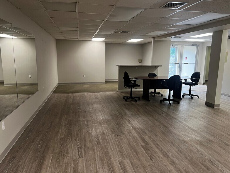 More Photos Of 288 Highland Ave, Cheshire Medical For Lease