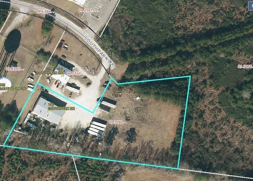 More Photos Of 196 Southpark Dr, Wallace Distribution For Sale