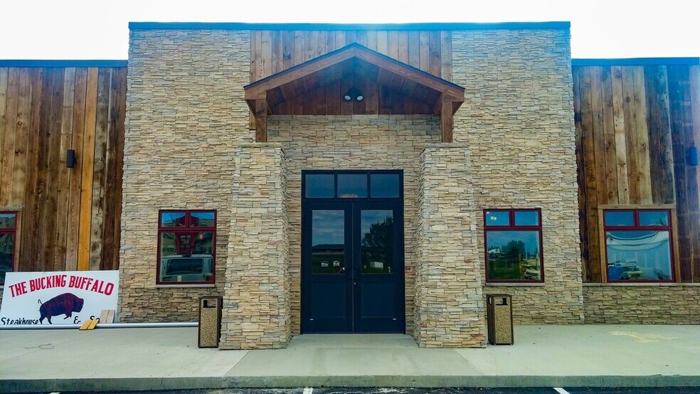 More Photos Of 901 Elm St, Tioga Freestanding For Sale