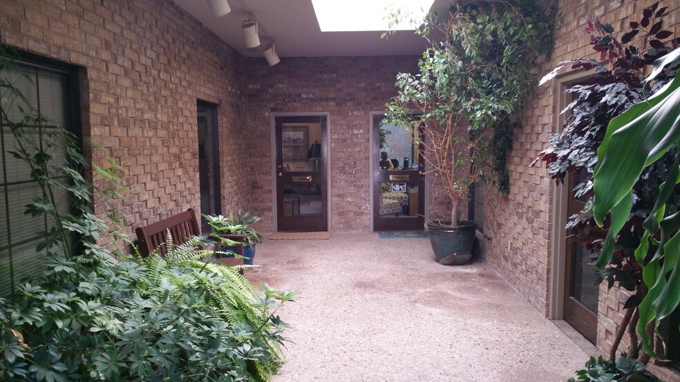 More Photos Of 2225 S Danville Dr, Abilene Medical For Sale