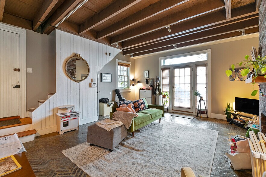 More Photos Of 2200 E Grace St, Richmond Apartments For Sale