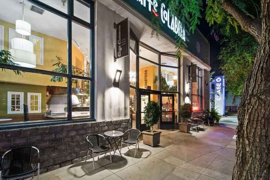 More Photos Of 3933 30th St, San Diego Storefront For Sale