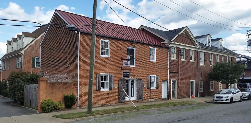 More Photos Of 1011 Charles St, Fredericksburg Loft Creative Space For Lease