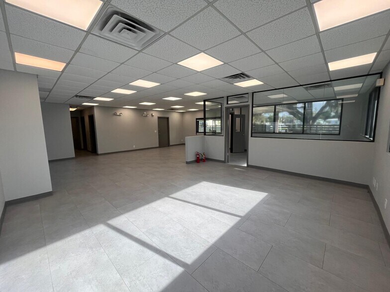 More Photos Of 9697 NE Jacksonville Rd, Anthony Bank For Lease