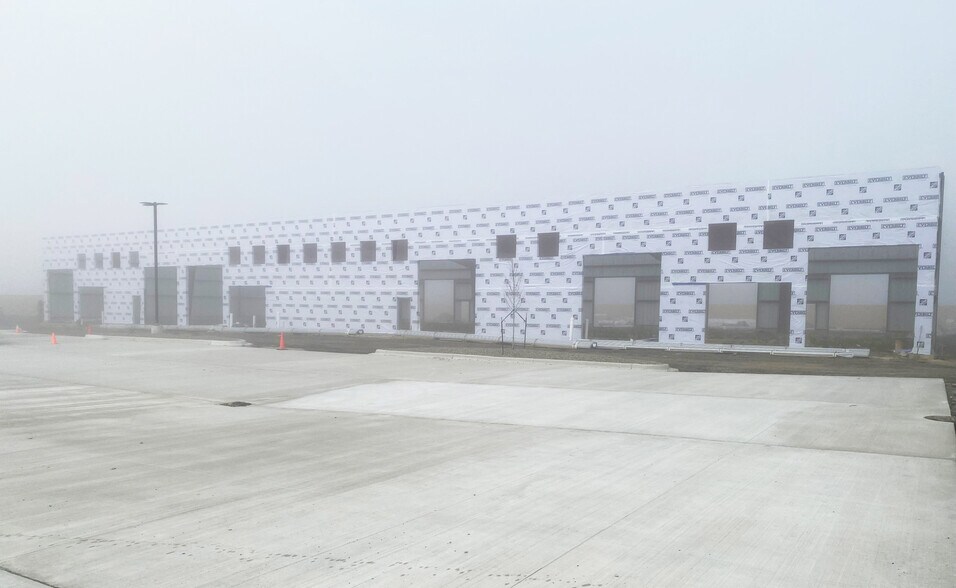 Primary Photo Of 54191 Gratiot Ave, Chesterfield Township Industrial For Sale