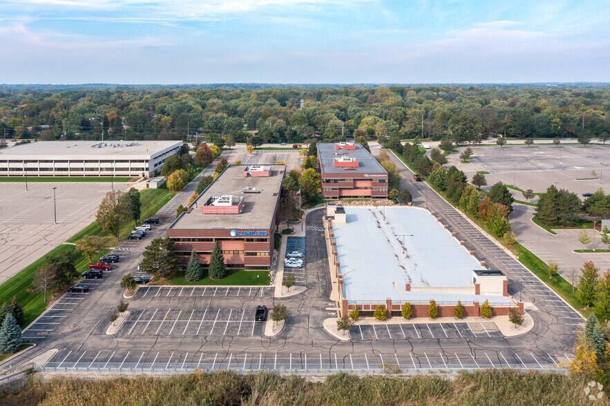 More Photos Of 34119 W 12 Mile Rd, Farmington Hills Loft Creative Space For Lease