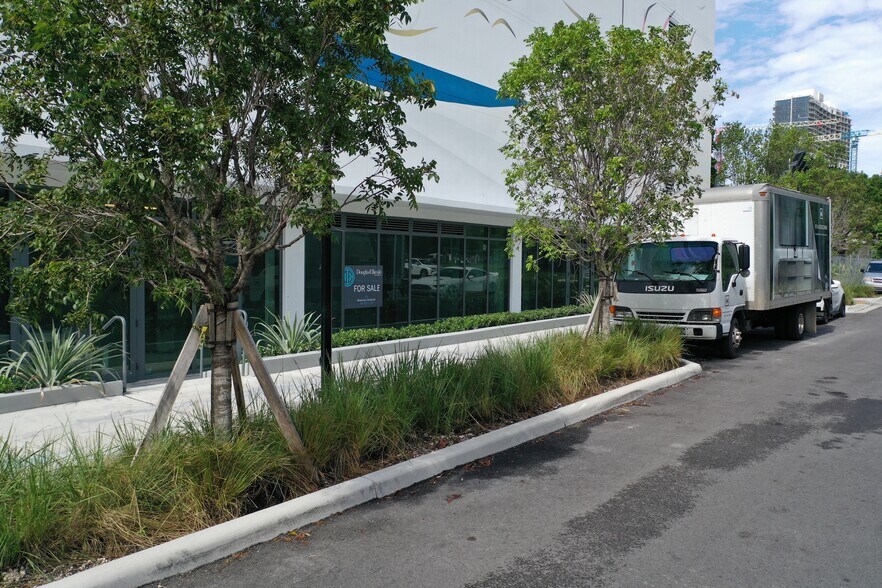 More Photos Of 501 NE 31st St, Miami Apartments For Sale
