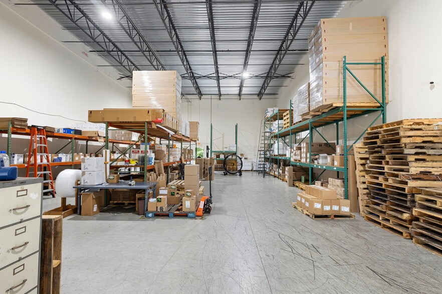 More Photos Of 8750 Exchange Dr, Orlando Warehouse For Sale
