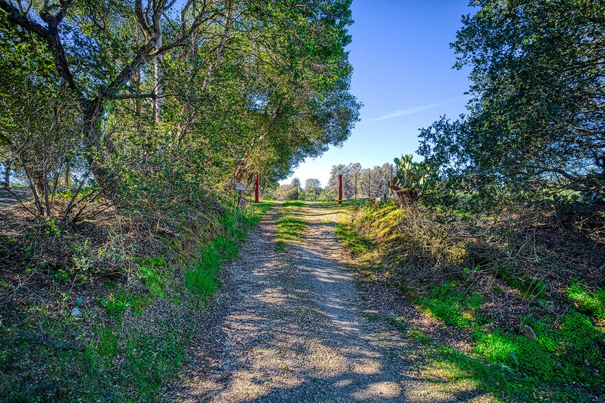 More Photos Of 571 Calabasas, Watsonville Land For Sale