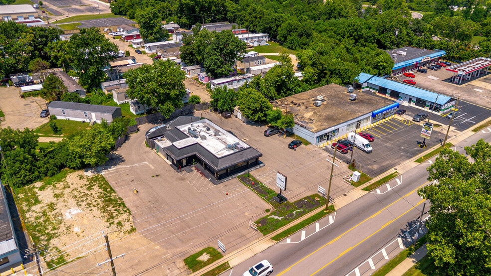 More Photos Of 8021 Hamilton Ave, Cincinnati Freestanding For Sale