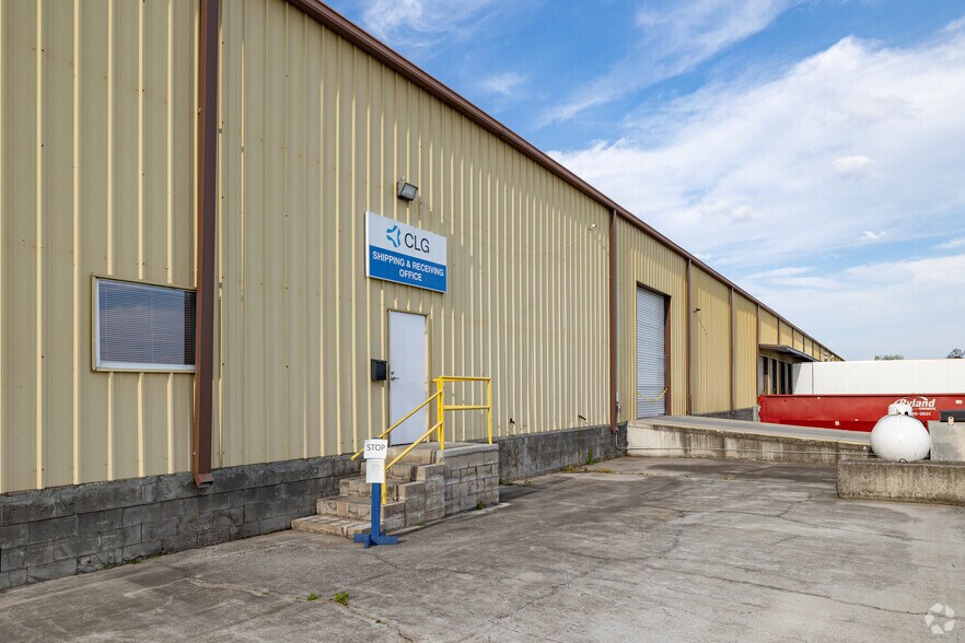 More Photos Of 980 Bourne Ave, Savannah Warehouse For Lease